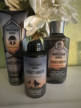 Bath & Body Works Bounty Hunter (Grogu) Men’s Grooming Trio - Gray and Black